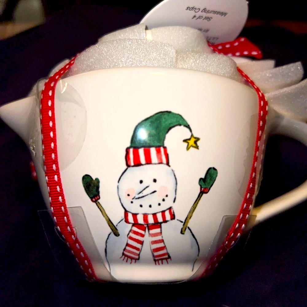 Rae Dunn snowman measuring cups